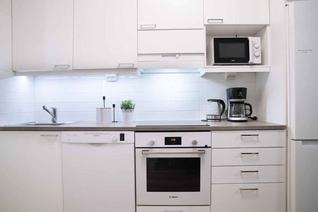 City Center 1R Studio With Perfect View, Parking Oulu Bagian luar foto